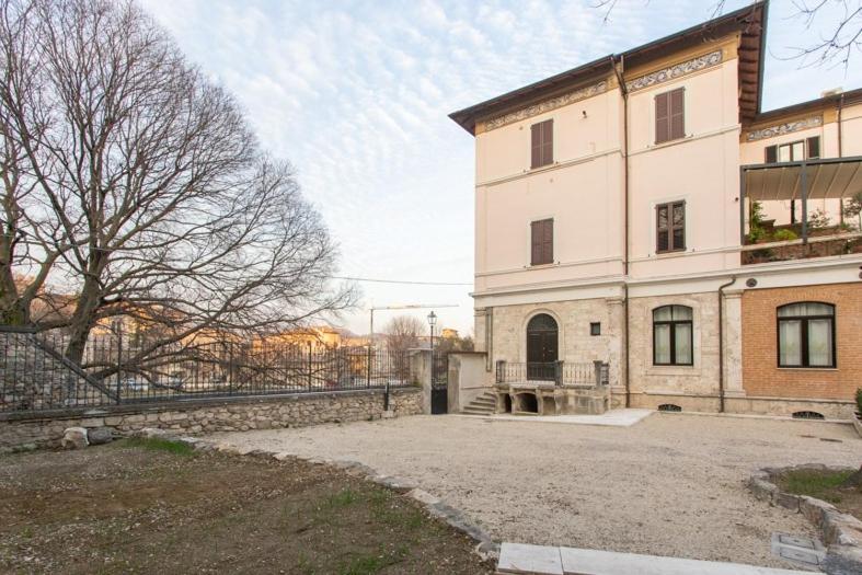 Villino Mari Camere Con Parcheggio Privato Gratuito Ascoli Piceno Eksteriør billede