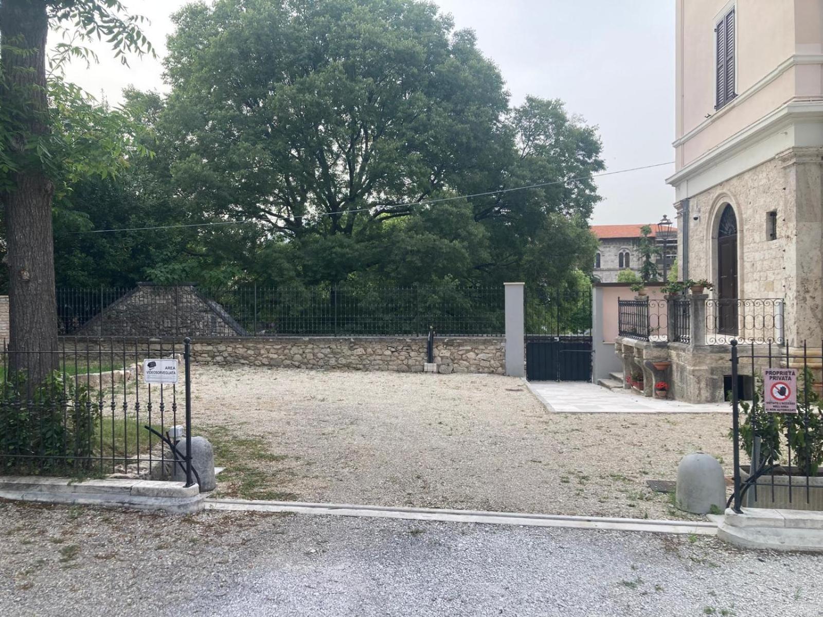 Villino Mari Camere Con Parcheggio Privato Gratuito Ascoli Piceno Eksteriør billede
